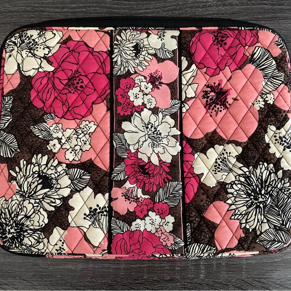 Vera Bradley Mocha Rouge padded laptop sleeve